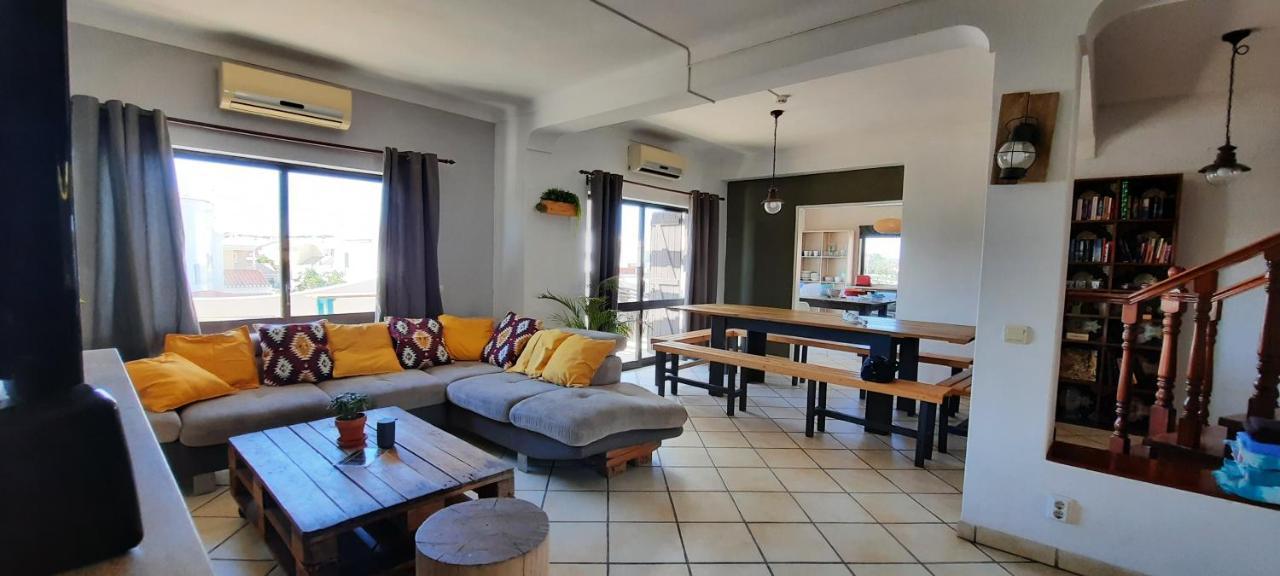 Albergue Bura Surfhouse